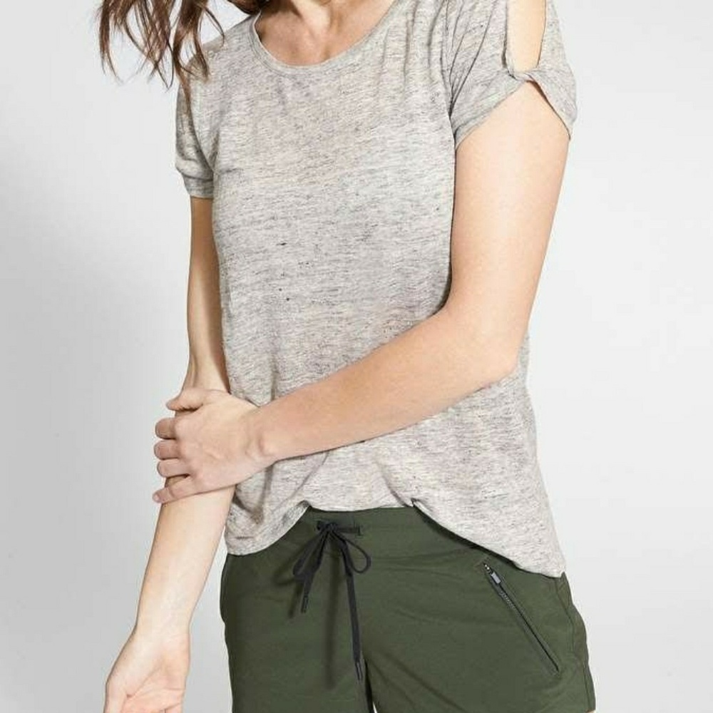 Athleta Zephyr tee navy